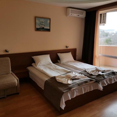 Paris Hotel Balchik Ngoại thất bức ảnh
