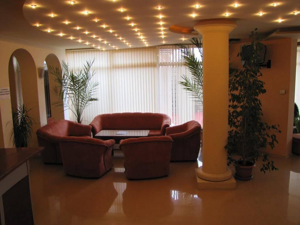 Paris Hotel Balchik Ngoại thất bức ảnh