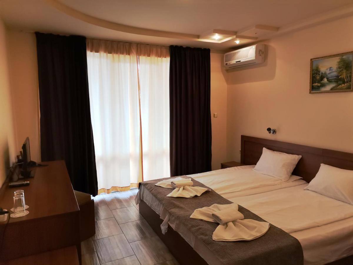 Paris Hotel Balchik Ngoại thất bức ảnh