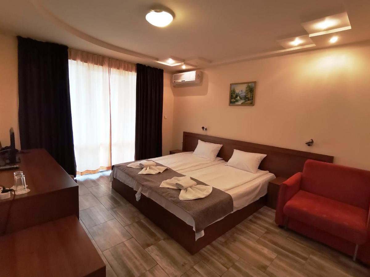 Paris Hotel Balchik Ngoại thất bức ảnh
