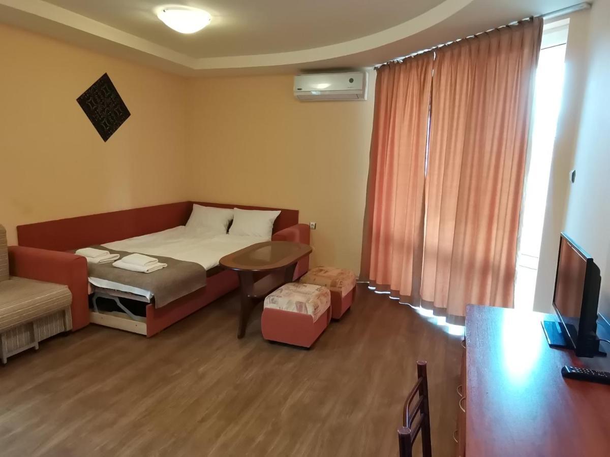 Paris Hotel Balchik Ngoại thất bức ảnh