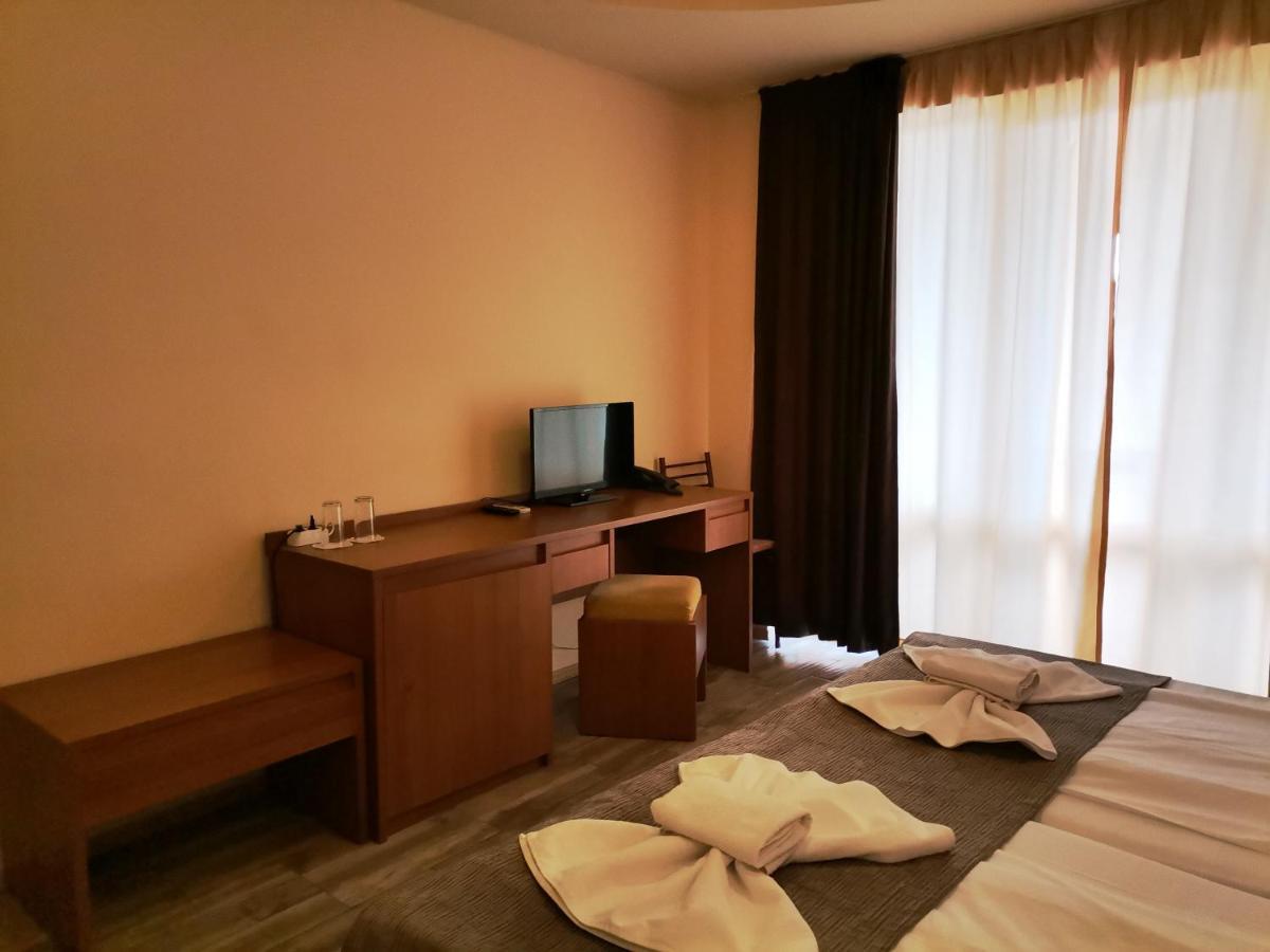 Paris Hotel Balchik Ngoại thất bức ảnh