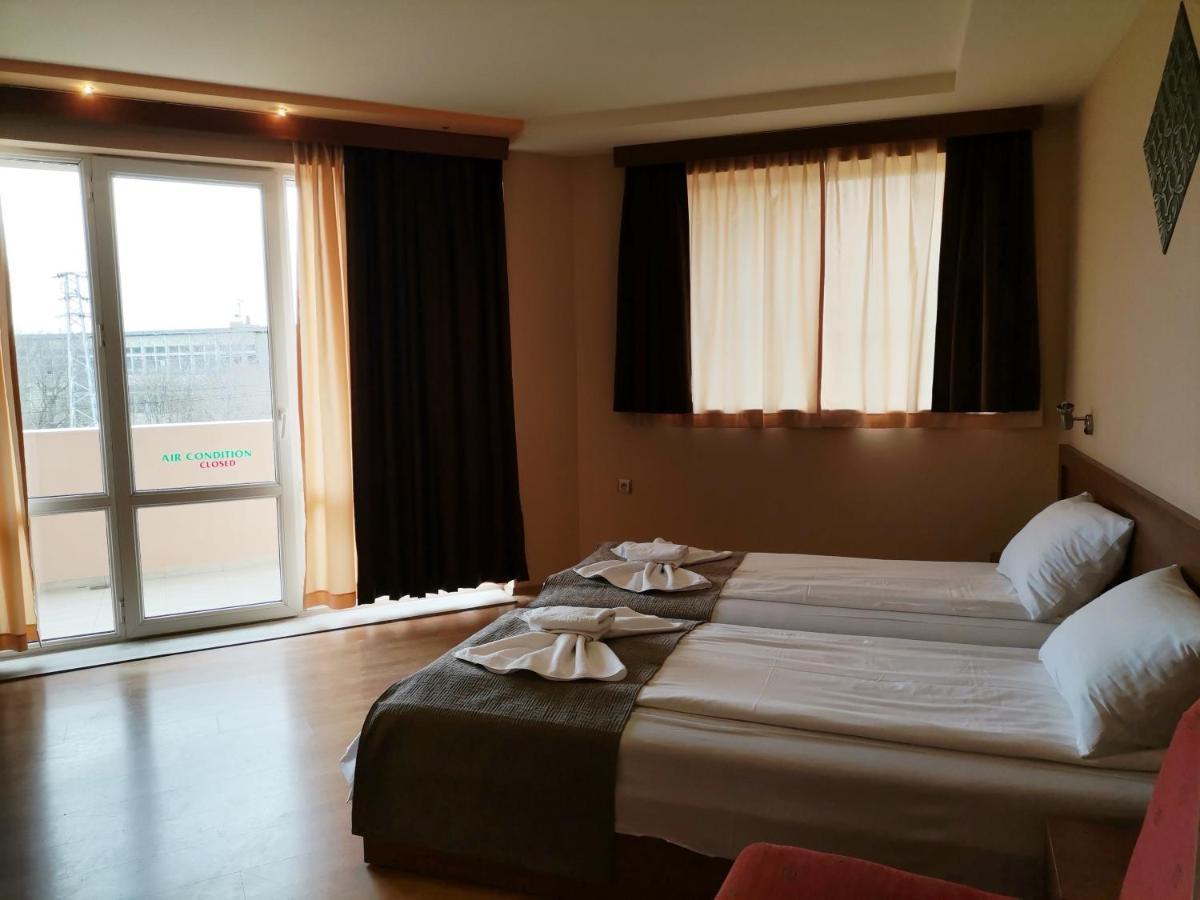 Paris Hotel Balchik Ngoại thất bức ảnh