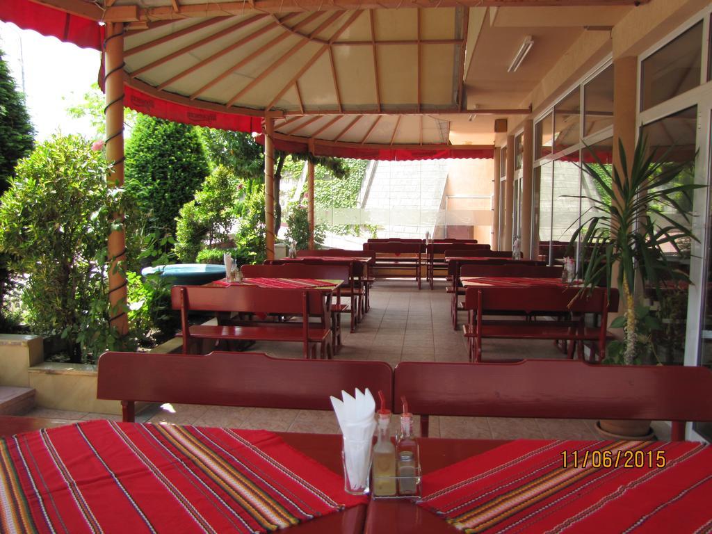 Paris Hotel Balchik Ngoại thất bức ảnh