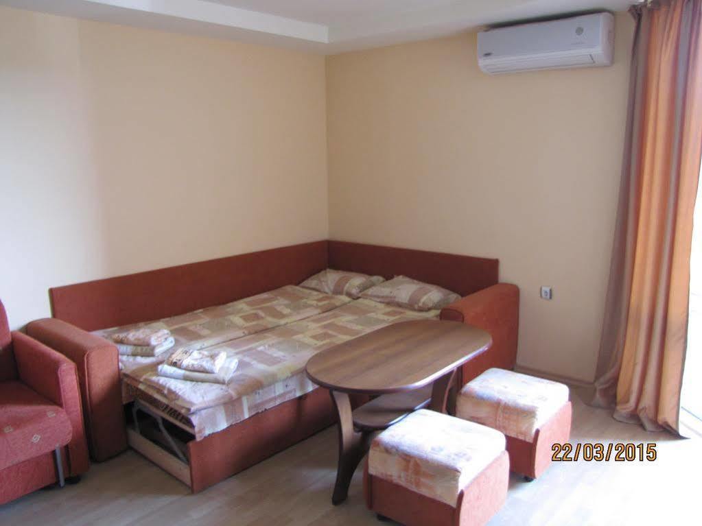 Paris Hotel Balchik Ngoại thất bức ảnh